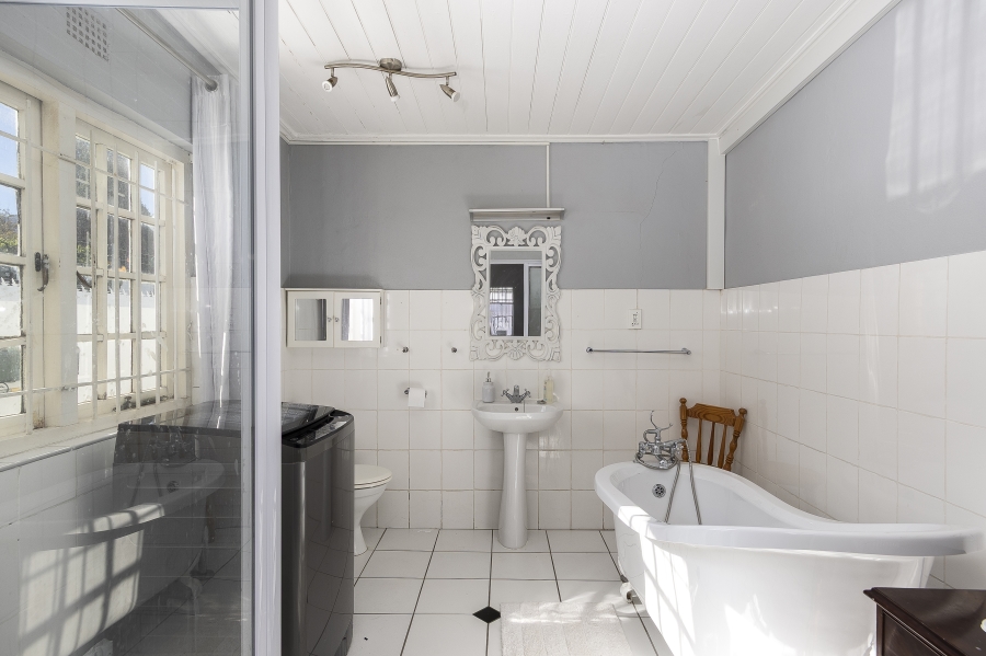 4 Bedroom Property for Sale in Stellenbosch Central Western Cape